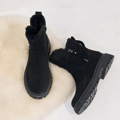 Damskie buty z cholewką z futra i wzorzystą podeszwą